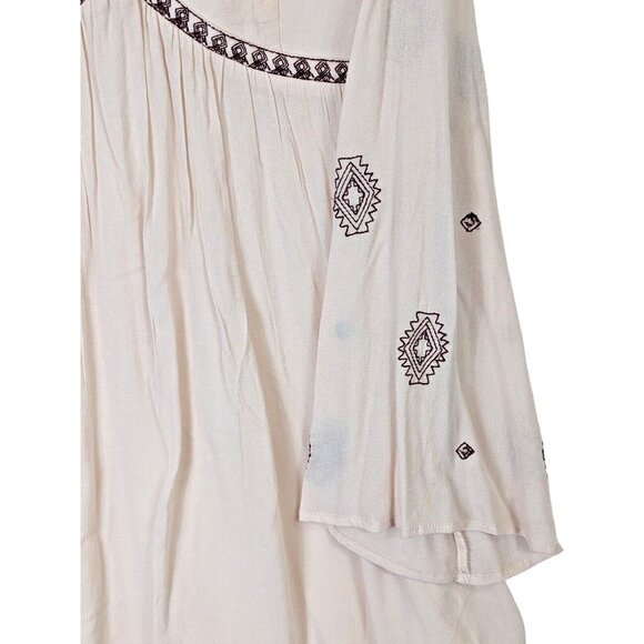En Creme Women size M Embroidered Peasant Bohemian Flared Sleeve Aztec Tunic Top - Picture 3 of 14